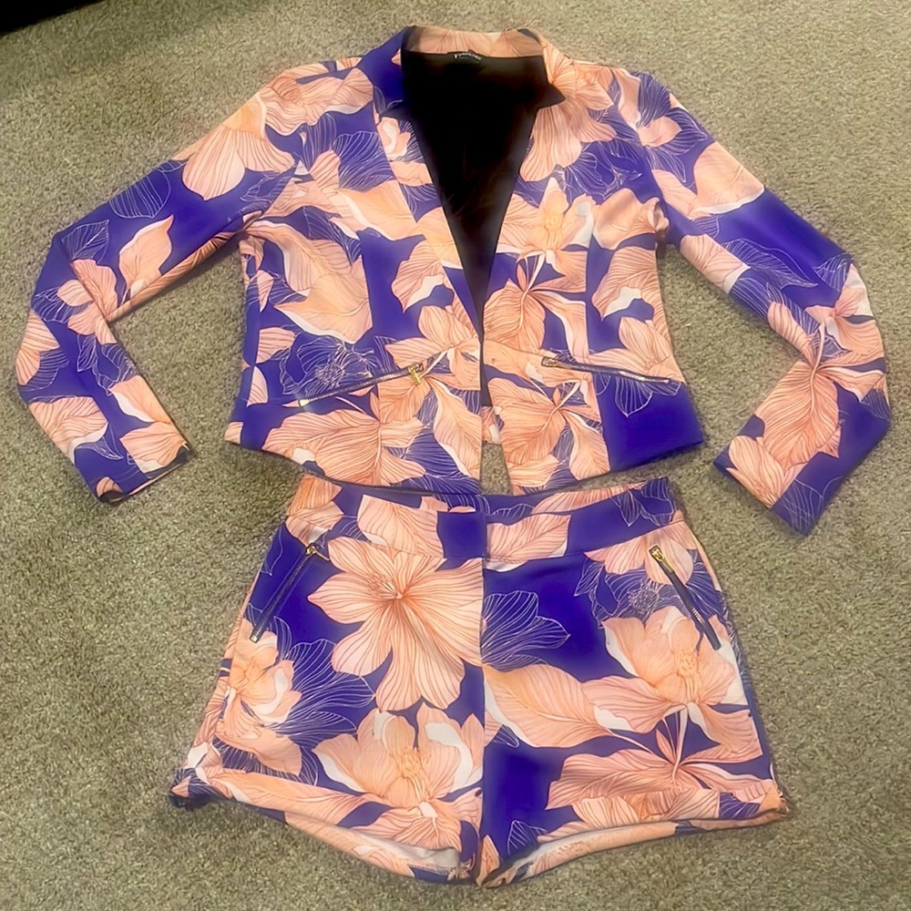 Bebe 2pc short suit